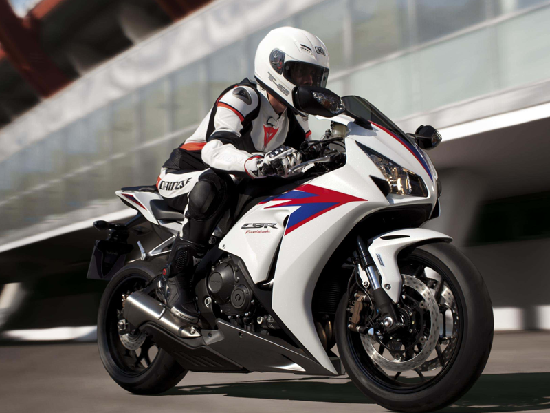 Honda cbr1000rr технические характеристики