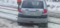 Трамваи на проспекте Гагарина встали из-за вылетевшего на рельсы Hyundai